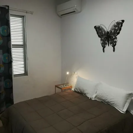 Lemon Tree House Holiday home *